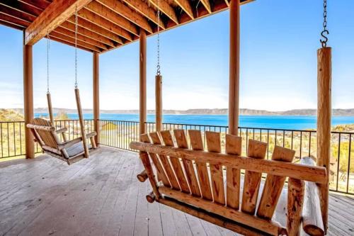 Sleeps 33, Hot Tub, Game Room, Hot Tub, Lake Views