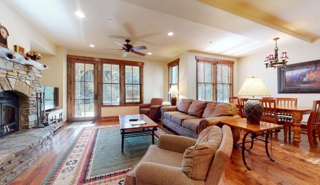 Snowcreek VI The Lodges #1133 condo