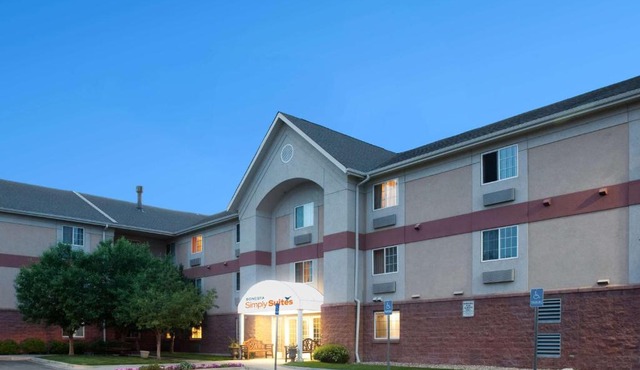 Sonesta Simply Suites Denver West Federal Center