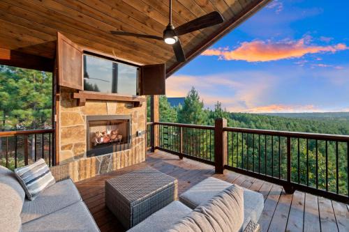 Spa Game Room Sunset Views 5BR Cabin