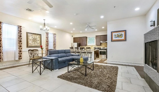 Spacious 3BR/2.5BATH Condo in Great location