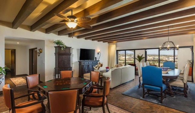 Spacious 4 BR Apt in Cabo
