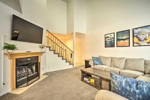 Spacious Cottonwood Heights Home: Ski Nearby!