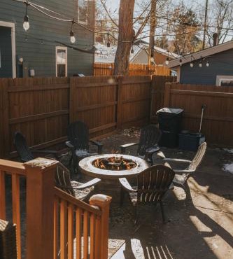 Spacious Downtown Family with Large Patio, Hot Tub, Fire Pit, by Forest & Peak Retreats