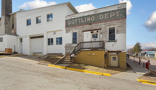 Spacious Historic Bottling Department Loft with Taproom Perks