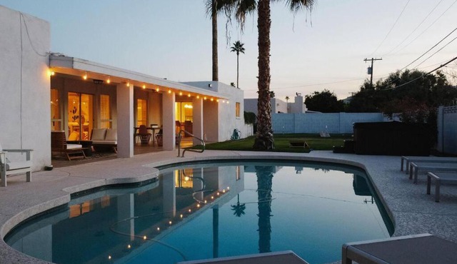 Spacious Home in Moon Valley- Heated Pool & Spa