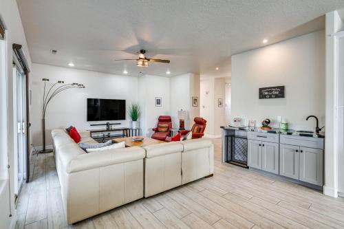 Spacious Mesquite Getaway - 1/2 Mi to Golf Course