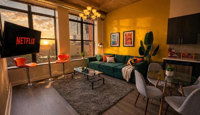Spacious South Loop 2BR Apartment Near McCormick Place, Soldier Field & Downtown Chicago