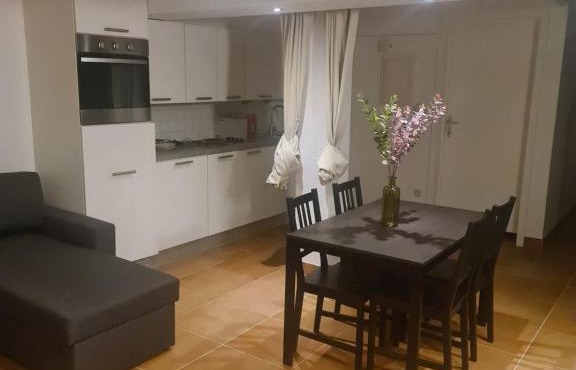 Spacious studio with private entrance in Antwerpen