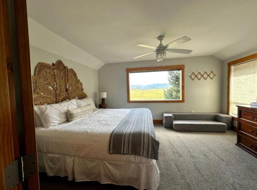 Spacious Unit in a Farmhouse Retreat with Scenic Picture Windows near Skiing & Fishing in Tetonia, Idaho