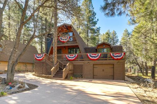 Spacious Yard & Deck! Great Space in Munds Park