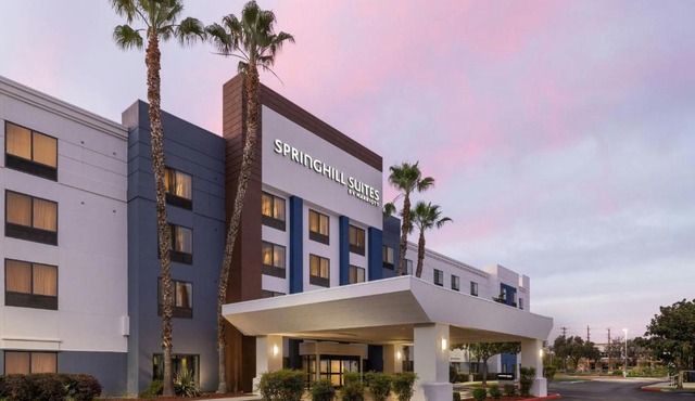 SpringHill Suites Fresno