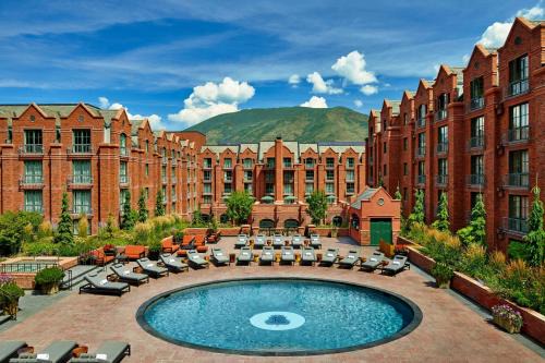 St. Regis Aspen Resort