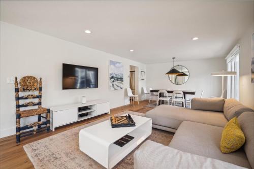 Stay at Frisco Creekside Retreat! Located in a great location