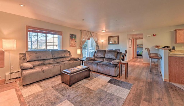 Steamboat Home w/Garage, 1 Mi to Ski Resort