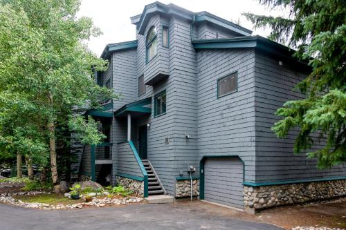 Stonebridge Townhome: Remodeled, Quiet Frisco Location
