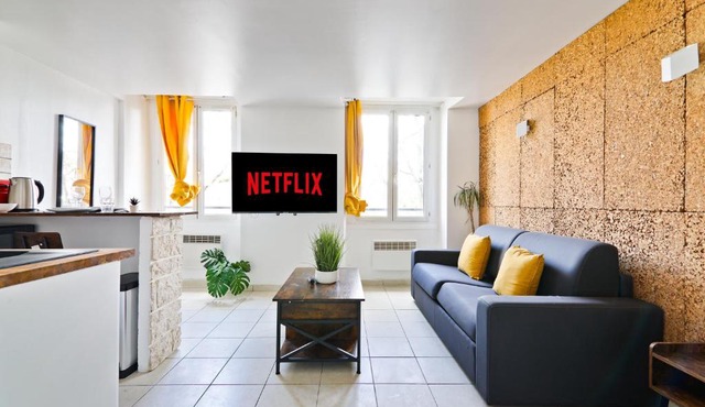 Studio Apartment Quartier Austerlitz Free Netflix