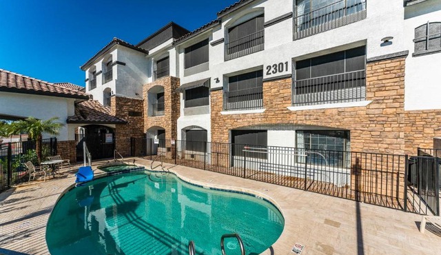 Studio Full Kitchen Tempe Studio w pool, jacuzzi, gym perfect location No Pets