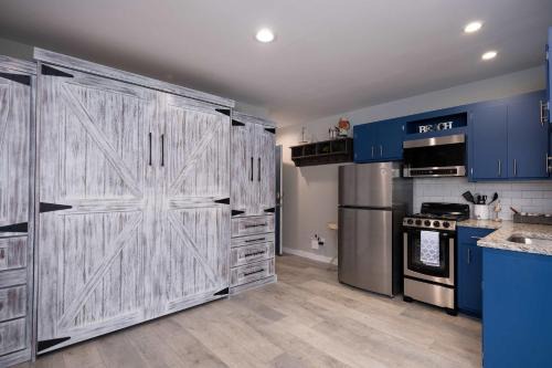 Studio Suite B1