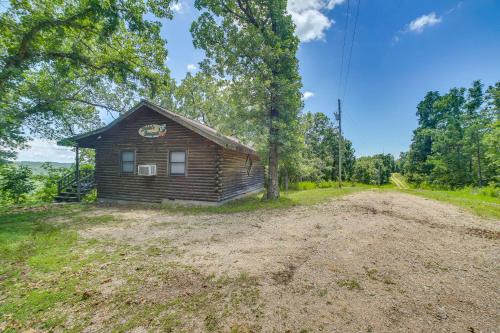 Studio w/Mtn Views, 1 Mi to Thorncrown Chapel!