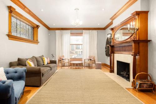 Stunning Historic Home - DT Location! - Sleeps 8