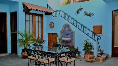 Stunning home with breathtaking views and steps from Community Pool