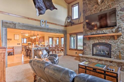 Sturgis Home w/Private Hot Tub: Golf & Hike!