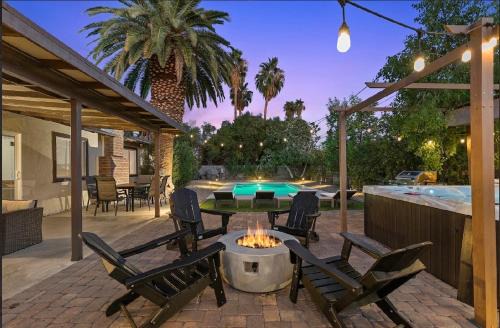 Stylish home with pool and spa