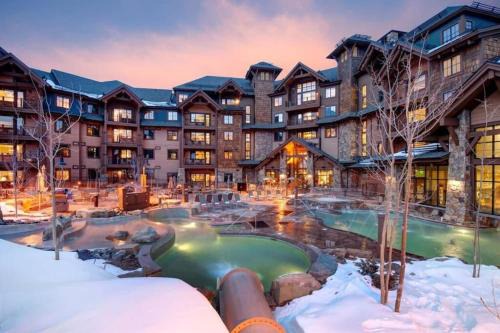 Suite at Grand Lodge Peak 7 Ski-in/out