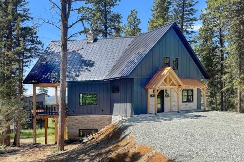 Summer Skjol & Ski Haus
