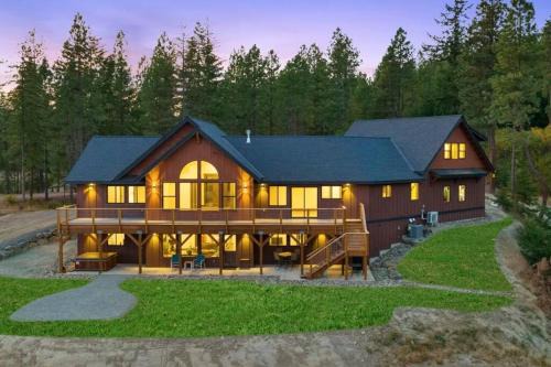 Summit House