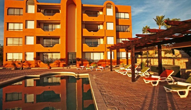 Sunrock Hotel & Suites