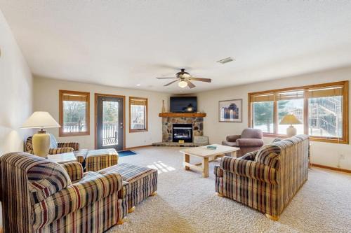 Sunset Condominiums: Golf View