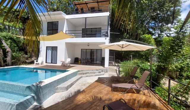 Sunset Villa - Upper Poolside