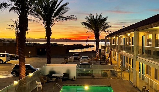 Sway Hotel Lake Havasu