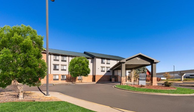 SYLO Hotel Denver Airport, a Ramada by Wyndham