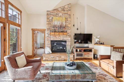 The Beaver Lodge at Breckenridge, Luxury Home, Private Hot Tub