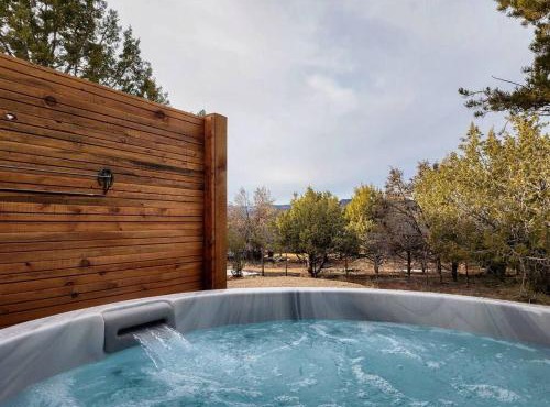 The Bunkhouse, Fire pit, Hot tub, Zion and Bryce