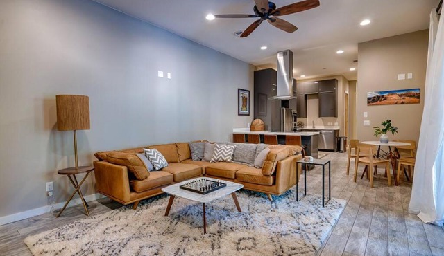 The Chic Cabin Apartment