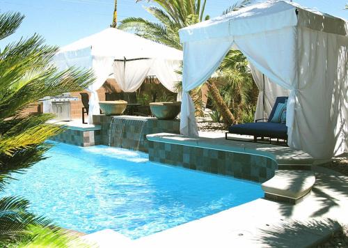 'The Key West' Las Vegas House w/Private Pool!