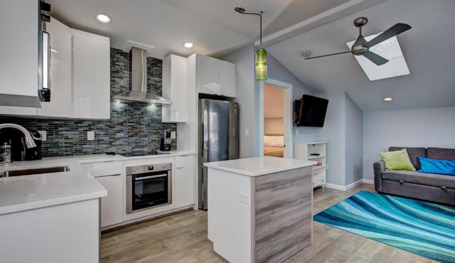 The Lilly Pad Brand New in Hyde Park! Pet Friendly, fully fenced yard, walking distance to Hyde Park shops, and dining and Camel's Back Park