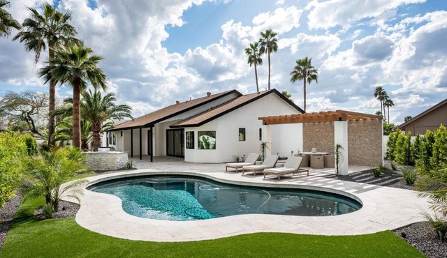 The MYAH by Porter Designer Home wHeated Pool Fire Pit EV Charger
