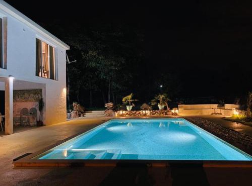 The Rock Star's Villa with Private Pool and Beach