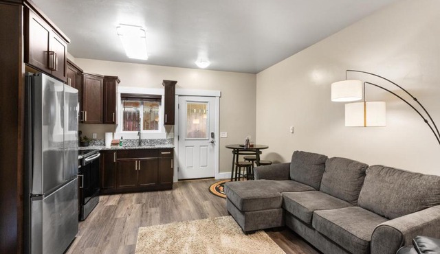 The Yellowstone Hideaway Unit C