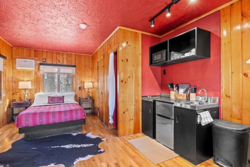 Timber Lodge #24