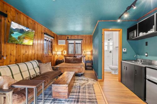 Timber Lodge #26