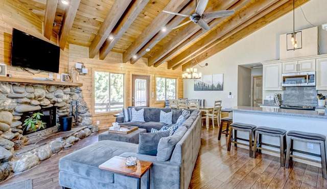 Tina Court Retreat