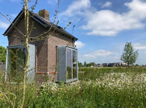 Tiny house Van hoogspanning naar ontspanning in Wirdum