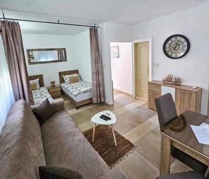 Tivat studio apartment 5 min from airport Tivat