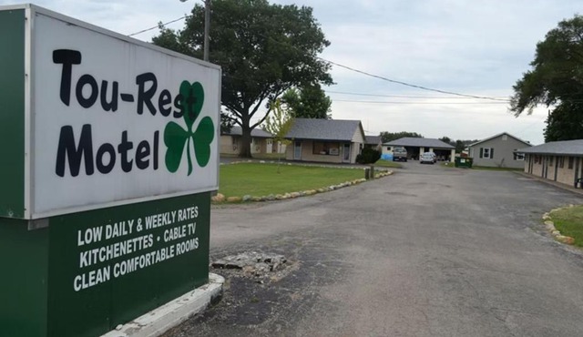 Tourest Motel